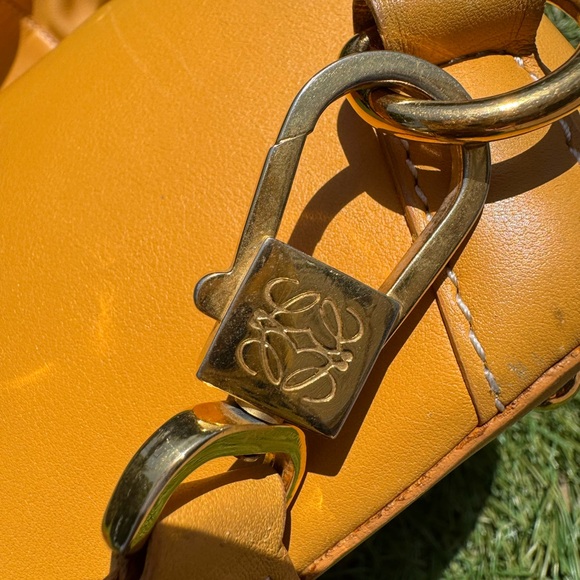 Authentic Loewe Anton Sling Bag - Picture 8 of 17